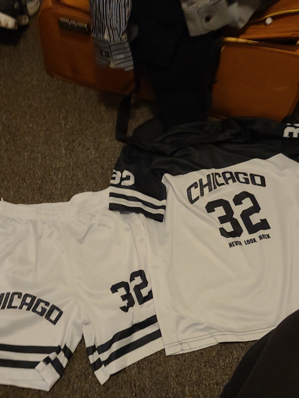 Chicago 32 White and Black Men’s Athletic Shorts